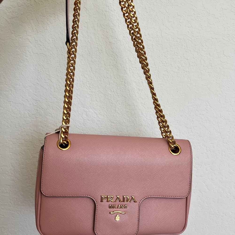 Prada Saffiano crossbody bag LIKE NEW - Picture 2 of 9